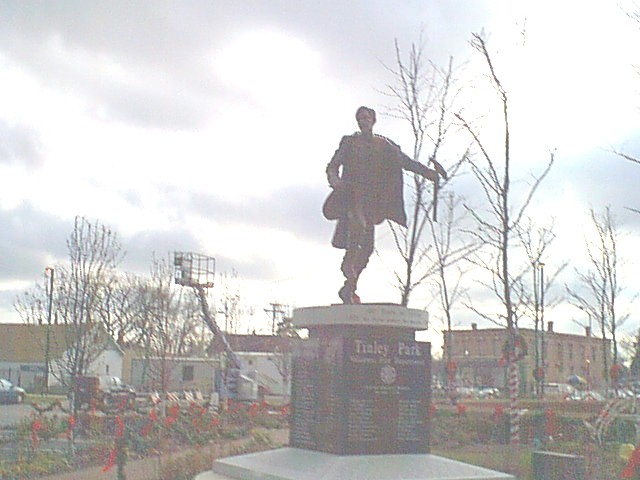 STATUE